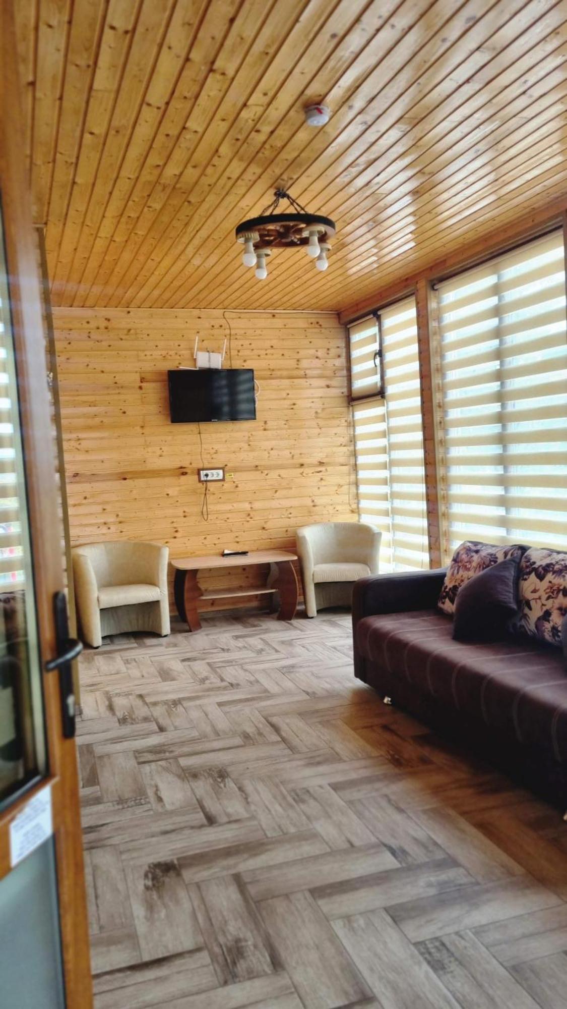 La Maria Si Ioana Apartment Curtea de Argeş Екстериор снимка